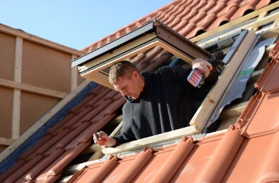 Pose de fenêtres de toit Velux à Pluneret